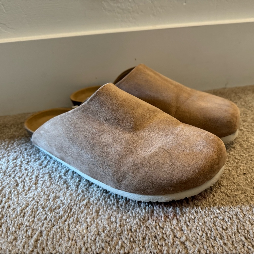 Universal Thread Bev Mules - Picture 2 of 10